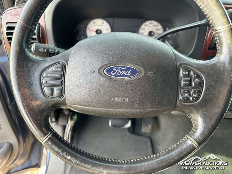 2005-ford-f350-image-15