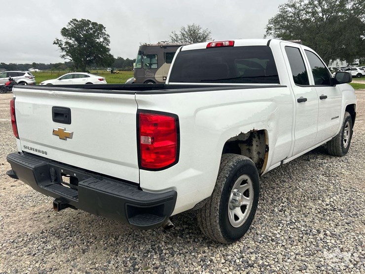 2018-chevrolet-silverado-1500-image-3