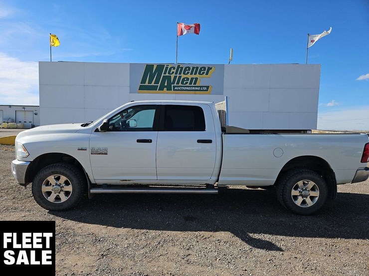 2015-dodge-2500-image-5
