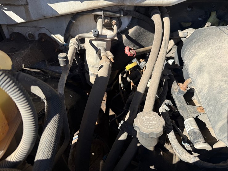 2006-chevrolet-2500-image-15
