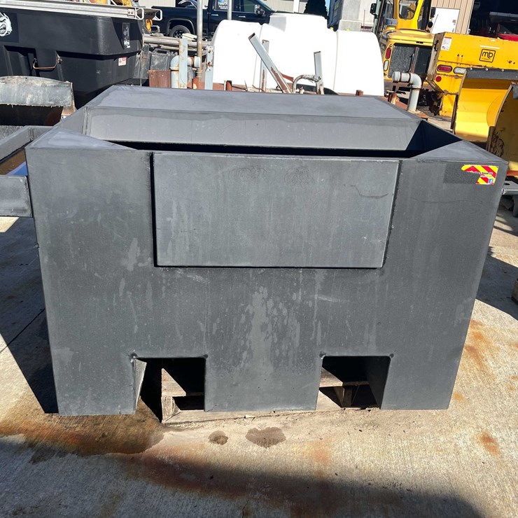 #1839 • 325 Gallon Outboard Motor Test Tank