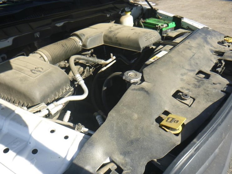 2015-dodge-1500-image-12
