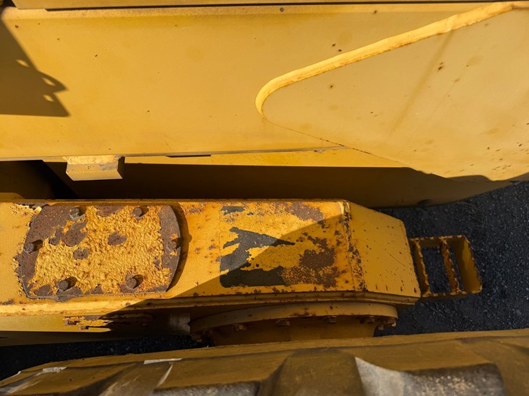 deere-672d-image-67