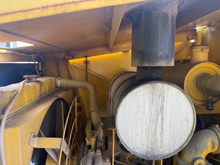 #3534-•-komatsu-gd305a-motor-grader-image-72
