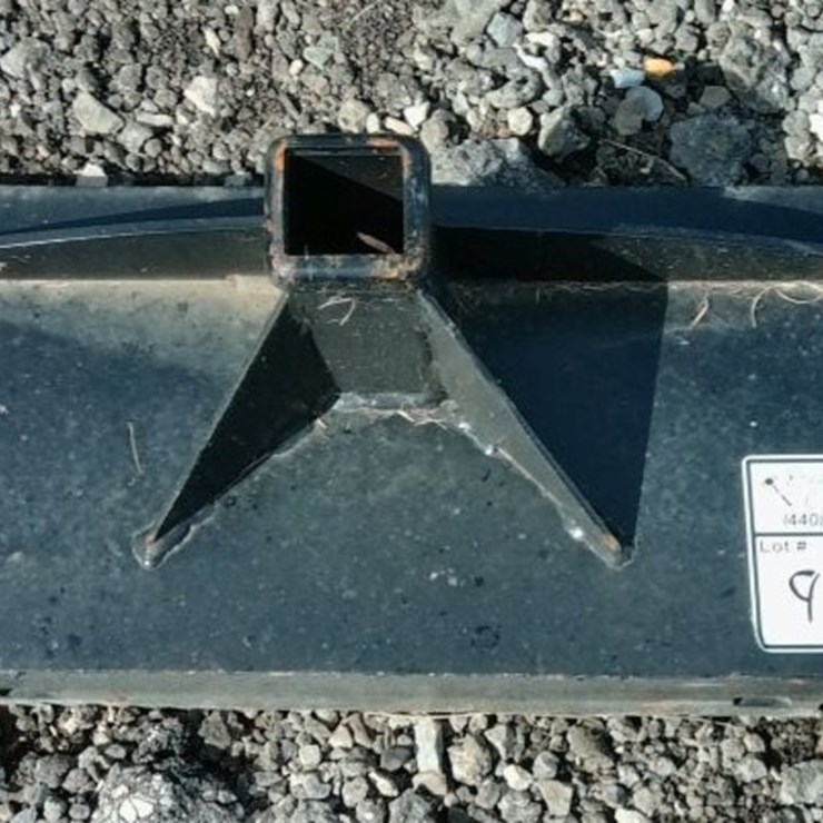 Kivel 24" Quick Attach Hitch Plate (serial: J 6782)
