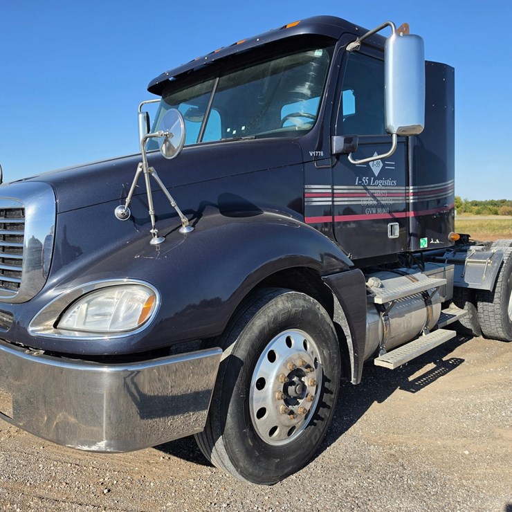 2016 FREIGHTLINER COLUMBIA 120