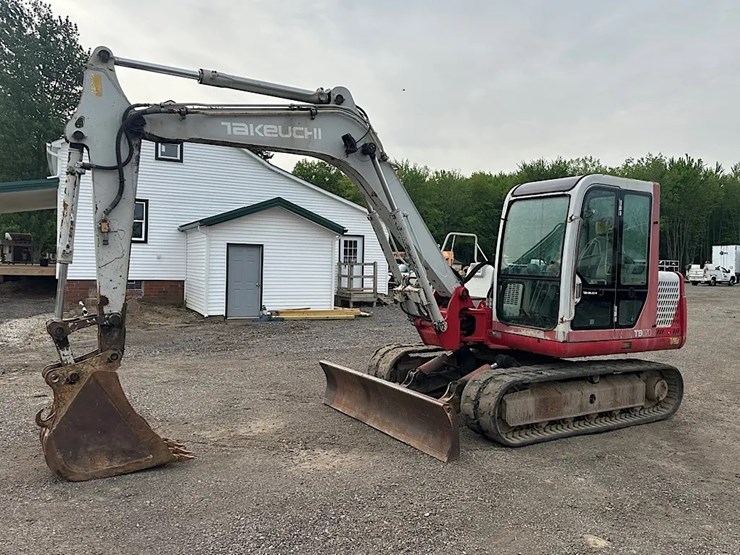 takeuchi-tb070-image-1