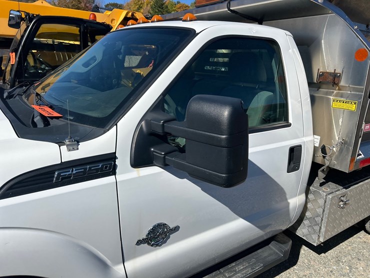 2011-ford-f350-image-23