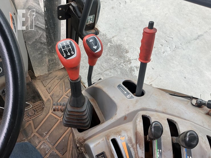 2019-kubota-m5-091-image-13