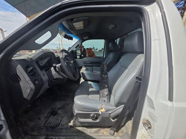 2016-ford-f350-image-7