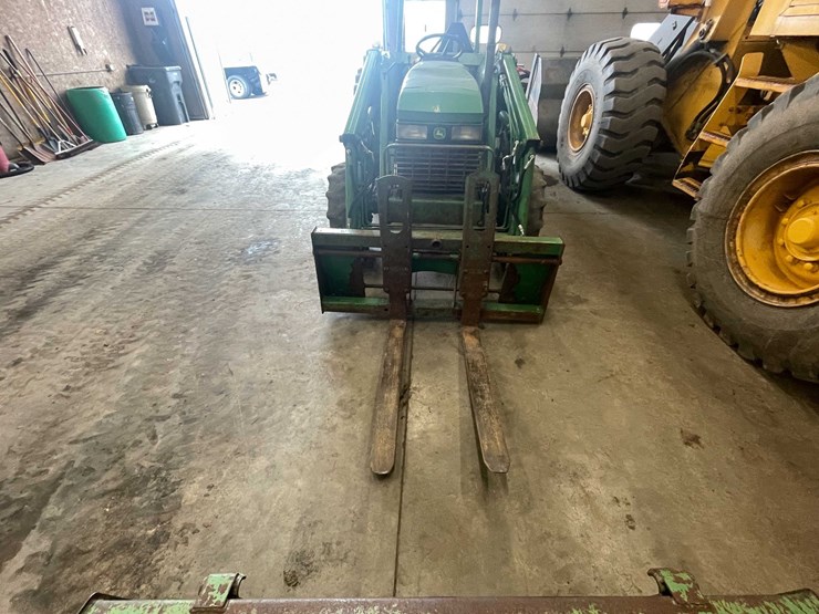 john-deere-1070-image-2