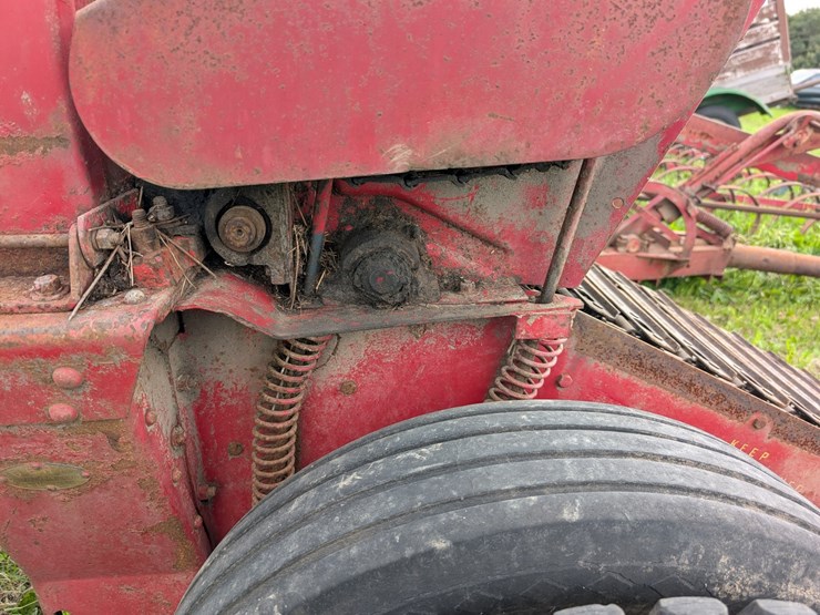 #4050-•-gehl-forage-harvester-image-29