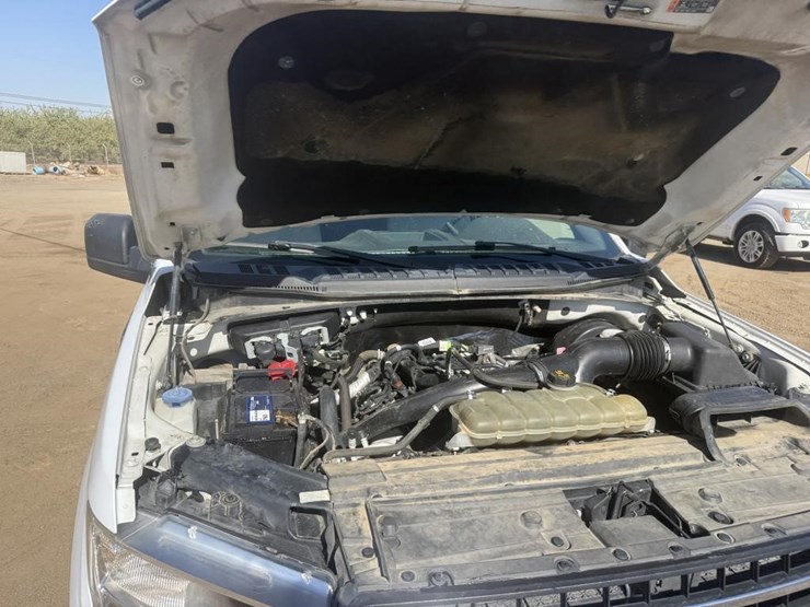2020-ford-f150-image-53