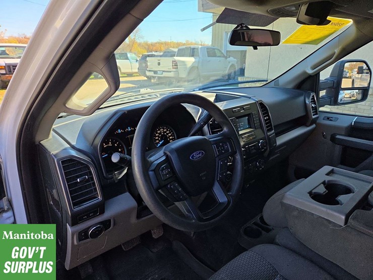2017-ford-f150-image-17