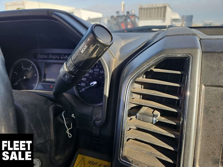 2020-ford-f550-image-34