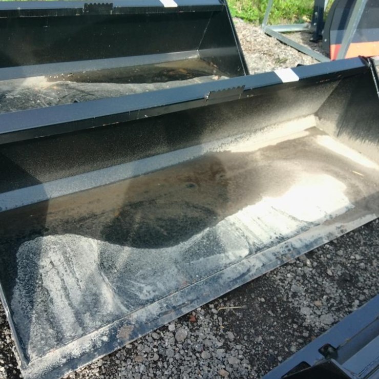 Swict 78" Quick Attach Bucket