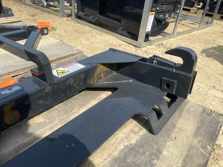 #2041-•-wolverine-skid-steer-quick-tach-rapid-hook-adapter-mount-image-6