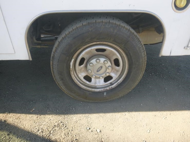 2015-ford-f350-image-19