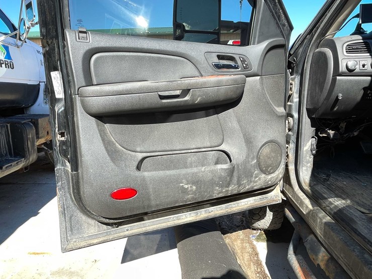 2008-gmc-2500hd-image-40