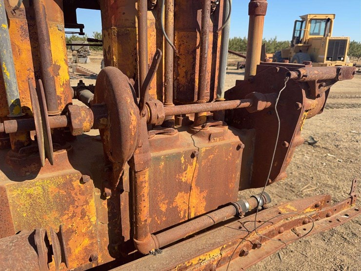 caterpillar-60-image-25