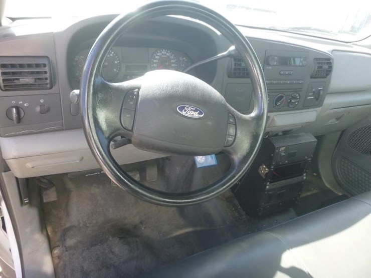 2007-ford-f450-image-16