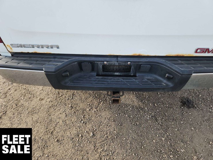 2013-gmc-sierra-1500-image-25
