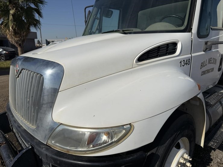 2012-international-4300-s/a-water-truck-image-22