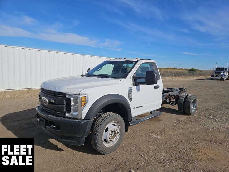 2019-ford-f550-image-1