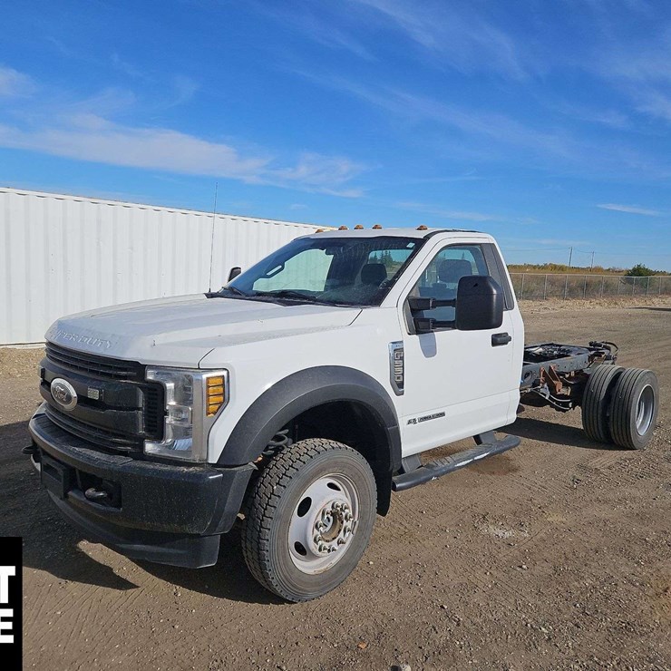 2019 FORD F550