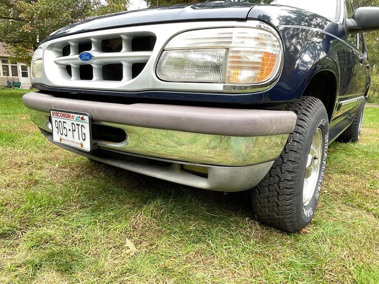 1997-ford-explorer-xlt-image-10