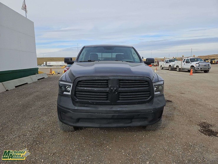 2017-dodge-1500-image-8