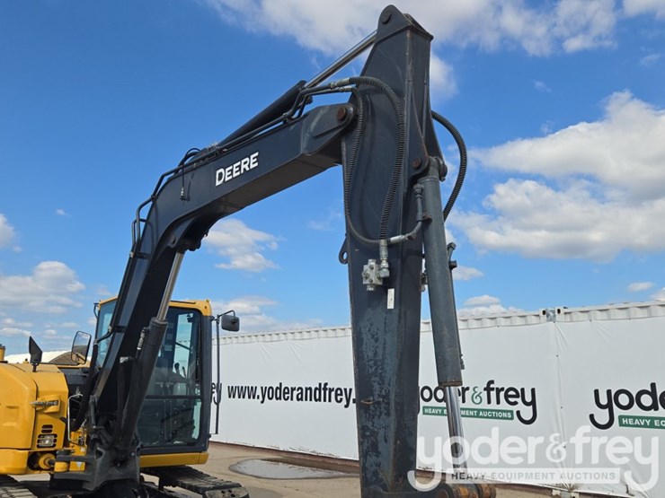 2020-deere-85g-image-35