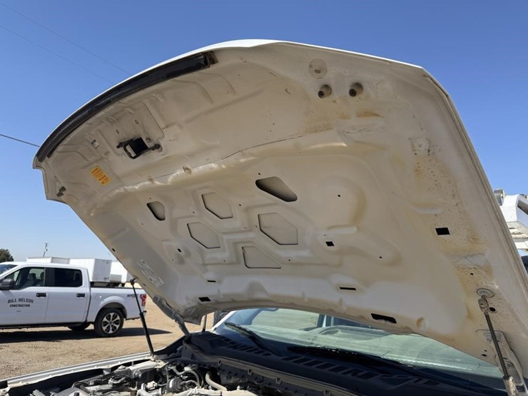 2024-ford-f350-xl-image-52