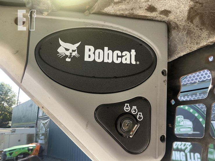 2011-bobcat-t190-image-14