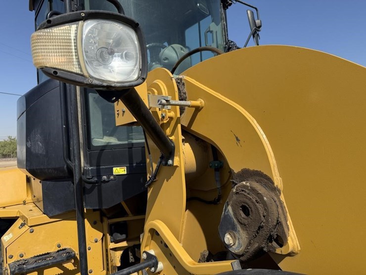 2019-caterpillar-930m-image-16