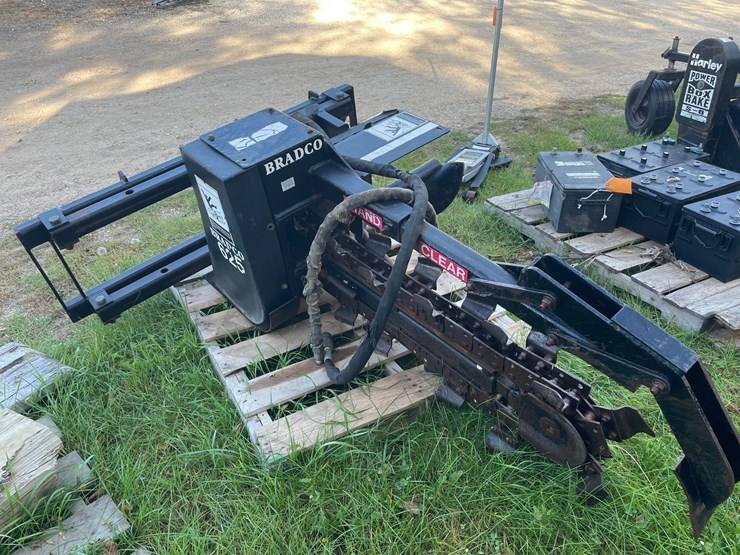 #3172-•-bradco-625-trencher-image-5