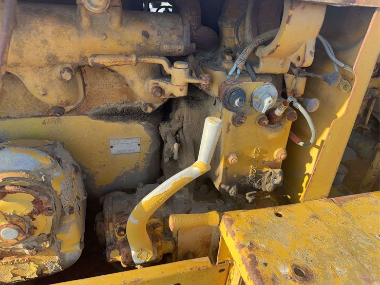 caterpillar-d4-image-22
