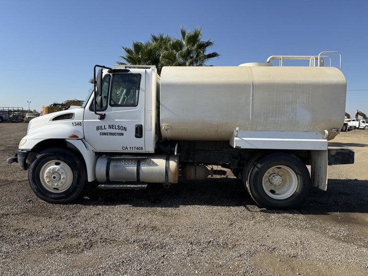 2012-international-4300-s/a-water-truck-image-5