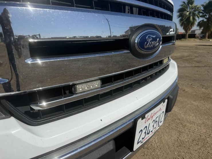 2020-ford-f150-image-14