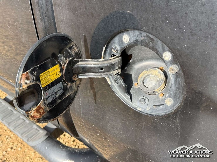 2017-chevrolet-silverado-2500hd-lt-image-38