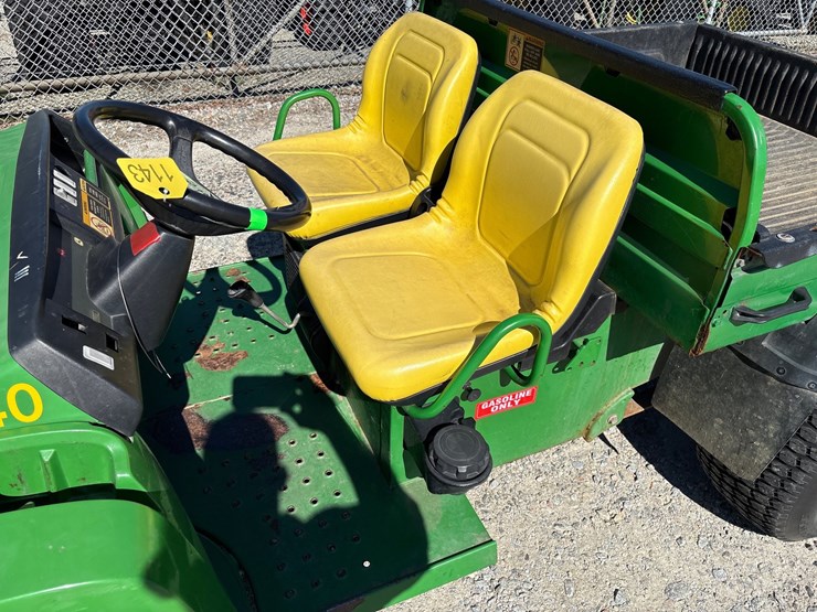 john-deere-gator-image-2