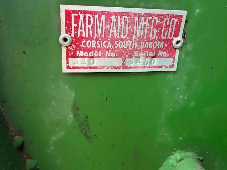 farm-aid-feed-wagon-image-21