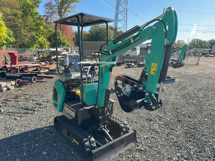 cfg-industrial-kt13r-mini-excavator-image-2