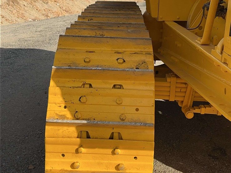 caterpillar-seventy-gas---complete-nut-and-bolt-restoration!-image-8