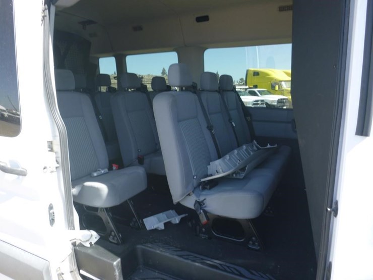 2017-ford-transit-image-8