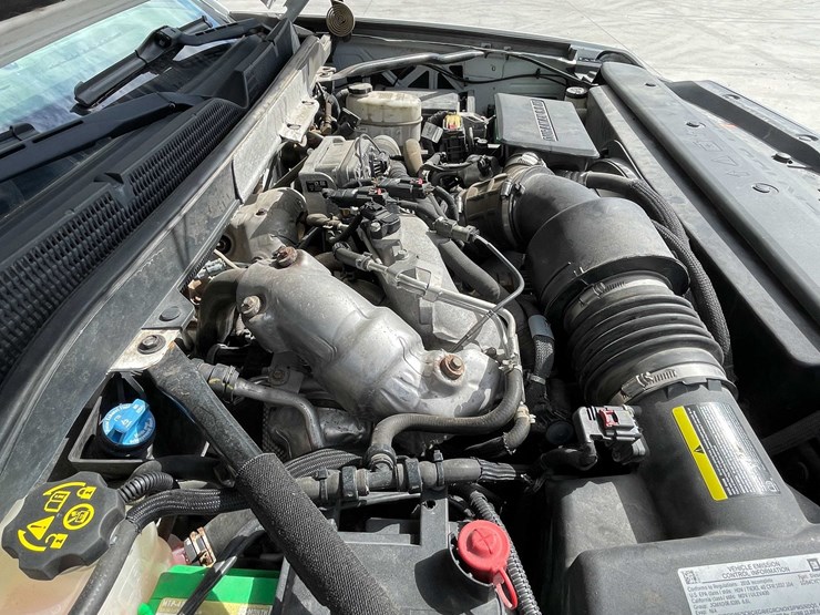 2018-chevrolet-3500-image-82