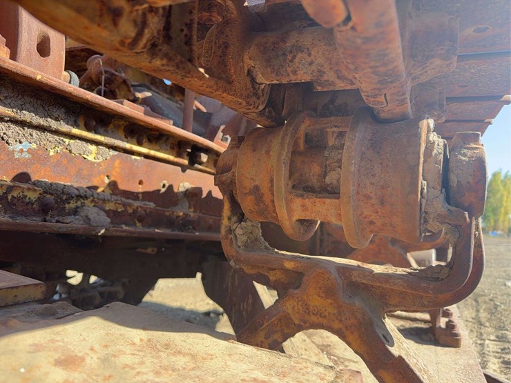 caterpillar-65-image-8