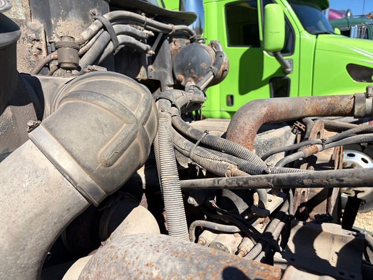 2007-peterbilt-387-image-13