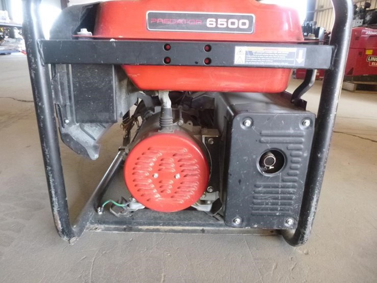 predator-6500-gas-generator-image-4