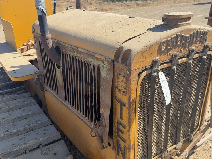 caterpillar-10-image-13
